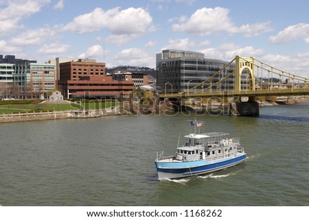 Discovery Science Boat of the Voyager Fleet in Pittsburgh