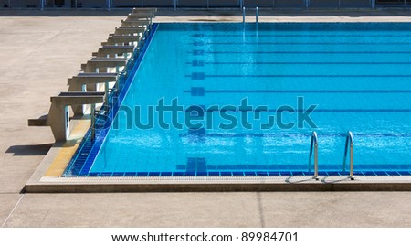 Water pool - swimming pool with row