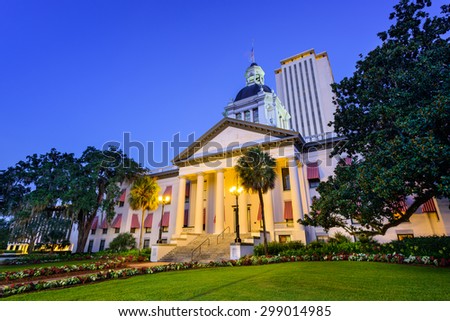 Tallahassee, Florida, USA at the Old and New Capitol Building.