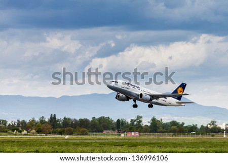 ZAGREB, CROATIA - APR 23: Lufthansa Airbus A319-100 taking off from Pleso Airport on April 28, 2013 in Zagreb, Croatia. Lufthansa is founder of Star Alliance, world's largest airline alliance.