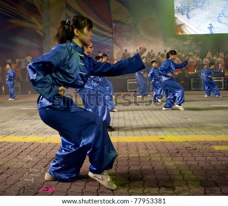 KUALA LUMPUR-MAY 21:Chinese woman performed a martial art during The Colours of Malaysia Festival 21May,2011 in Kuala Lumpur,Malaysia.The festival celebrates the country\'s unique spectrum of cultures