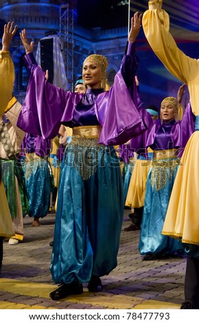 KUALA LUMPUR, MALAYSIA-MAY 20:Malaysian performing a dance routine during the rehearsal of Colours of 1 Malaysia May 20 2011 in Kuala Lumpur Malaysia. 24.6million tourist visited Malaysia in 2010.