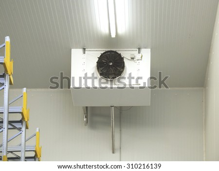 Industrial Air Conditioner Refrigeration Cooling System in Warehouse