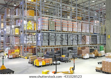 Big Distribution Center Warehouse Building Interior