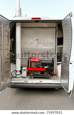 Van for emergency situations with portable power unit