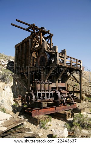 an abandoned gold mine in the California desert