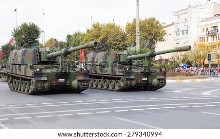 ISTANBUL, TURKEY - OCTOBER 29, 2014: Self propelled howitzer in Vatan Avenue during 29 October Republic Day celebration of Turkey