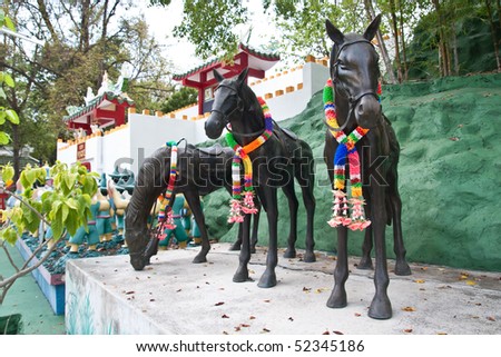 triple war horse in chinese temple