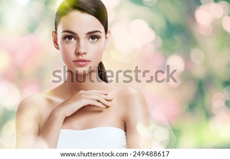 Natural as she is - fresh and beautiful / photoset of attractive brunette girl on blurred background with bokeh