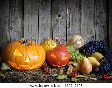[Obrazek: stock-photo-halloween-pumpkins-fruits-an...747105.jpg]