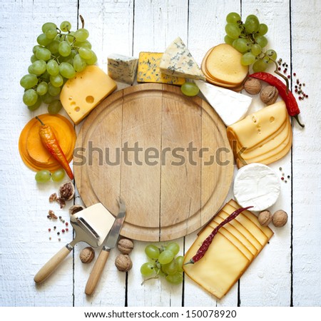 [Obrazek: stock-photo-various-types-of-cheese-with...078920.jpg]