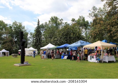 TORONTO - JULY 27:  Arts Festival in July 27, 2014 in Guild Park in Toronto, Canada. The annual festival features artists, musicians, dancers, viewers and community groups.