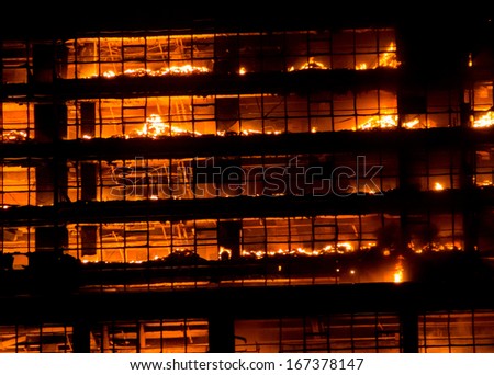 15/12/2013  Guangzhou China building on fire
