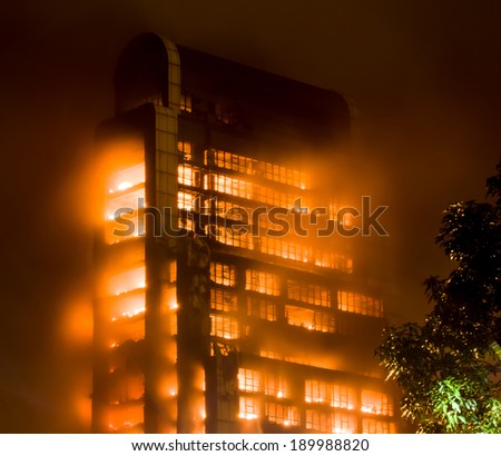 building on fire / big fires /news