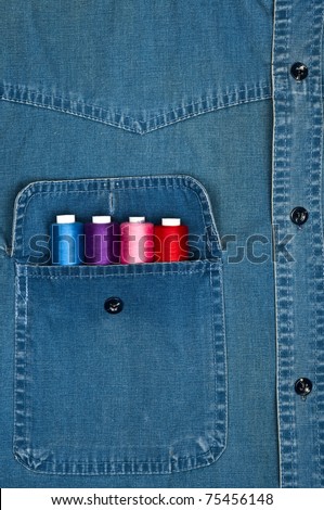 Jeans shirt pocket with thread