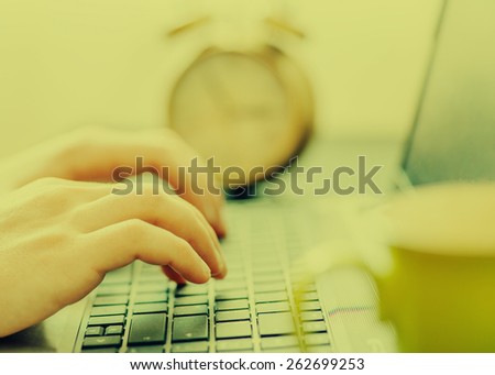 Hands on notebook, working display