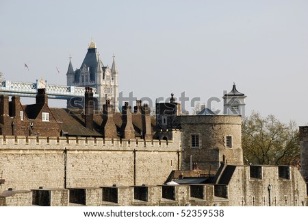 Tower of London, Tower bridge