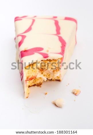 cakes frosting triangular matches