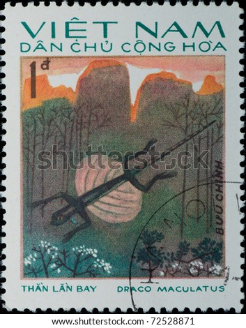 VIETNAM - CIRCA 1983: A stamp printed in Vietnam shows animal reptile flying gecko, circa 1983