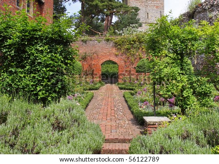 English Garden Wall
