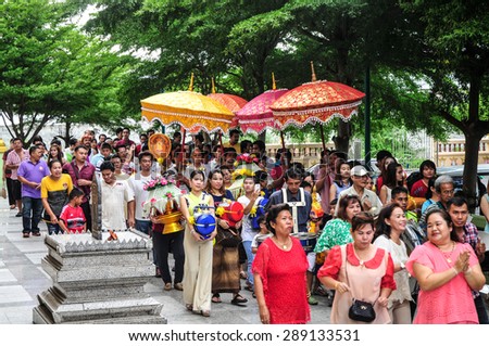 BANGKOK, THAILAND - JUNE 7 :  the ordination ceremony that change the Thai young men to be the new monks at  Temple  On 7 June, 2015 at Wat Theppon in Bangkok Thailand.