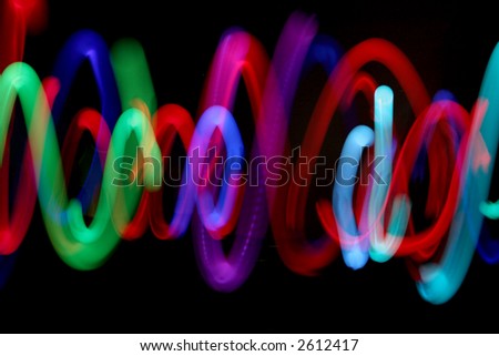 lights patterns made from glow in the dark juggling balls