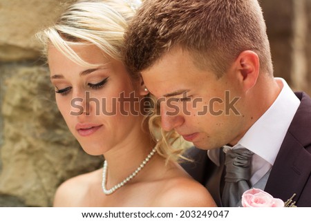 Portrait pics of a wedding couple