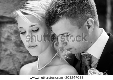 Portrait pics of a wedding couple