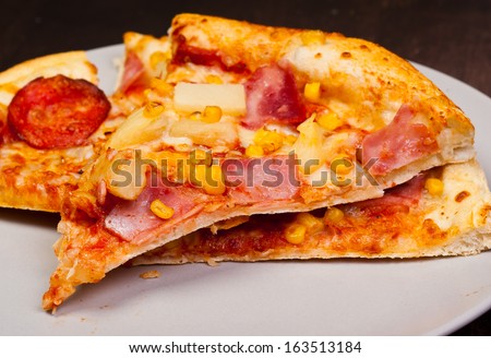 Color Hawaii pizza - background