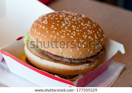 [Obrazek: stock-photo-unhealthy-hamburger-in-the-p...505529.jpg]