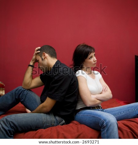 relationship difficulties: young couple having a fight