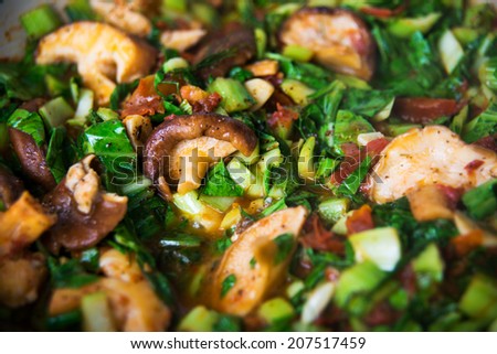 Bok Choy Sauteed with Vegetables and Mushrooms