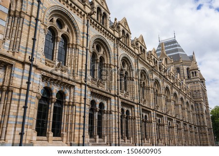 The British Natural Science Museum (LONDON)
