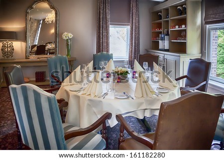 Classical Designed Salon With Big Table