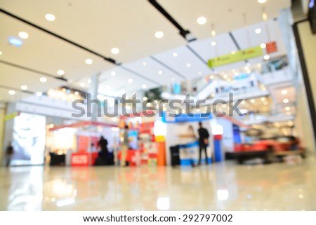 Blurred or Defocus background with Bokeh of people shopping at mall in the big sale event.