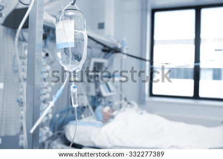 Treatment of a patient in critical condition in the ICU ward