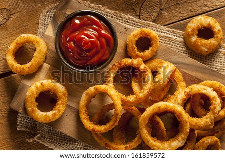 Homemade Crunchy Fried Onion Rings with Ketchup
