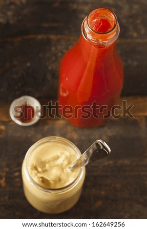 Organic Healthy Ketchup and Mustard Ready to Use