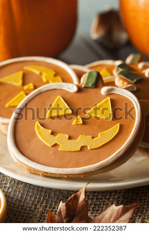 Homemade Jack O\'lantern Pumpkin Cookie for Halloween