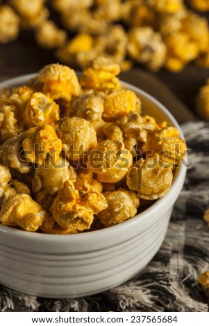 Chicago Style Caramel and Cheese Popcorn Mixture