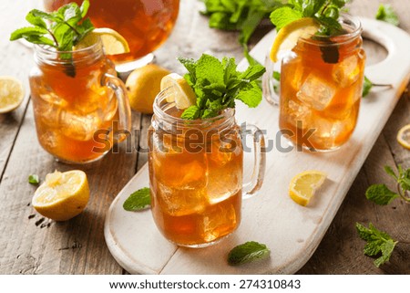 Homemade Iced Tea and Lemonade with Mint