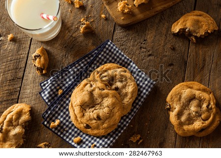 Homemade Chocolate Chip Cookies with Walnuts and Milk