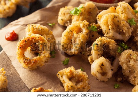 Homemade Breaded Fried Calamari with Marinara Sauce