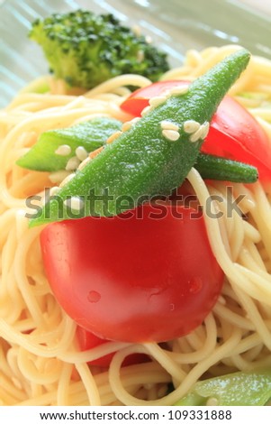 Japanese cuisine, colorful vegetable cold noodles