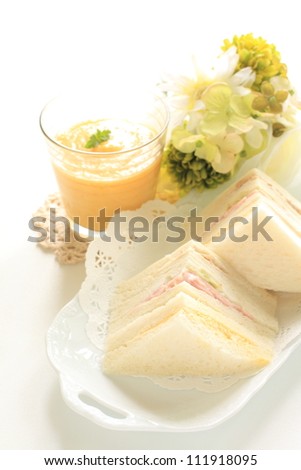 gourmet sandwiches and papaya smoothie
