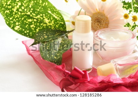 Moisturizer and lower for beauty and cosmetic image