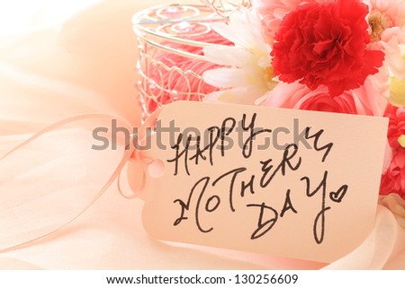 hand written Mother\'s day card and flower