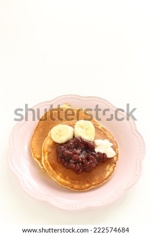 Japanese fusion pancake, Red bean paste and banana with honey on top