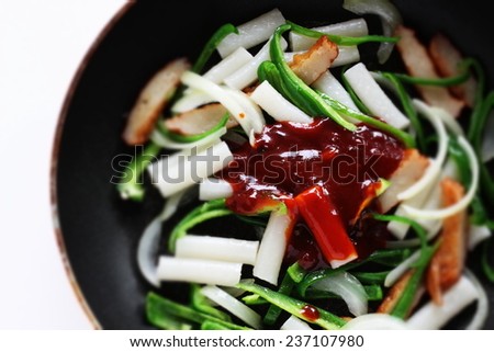 Korean cooking, sticky rice cake stick stir fried with vegetable