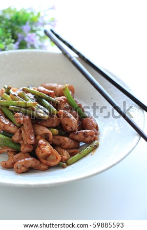 Korean cuisine, Green garlic and motsu (Pig\'s internal organ) spicy stir fried